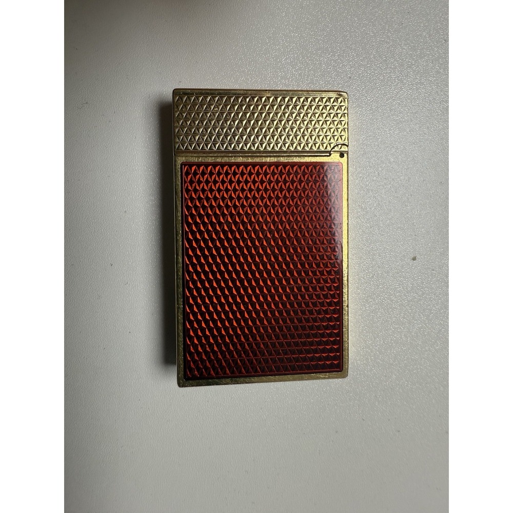 S.T. Dupont Ligne 2 Lighter – Red Guilloche Lacquer – Working With Extra Flints